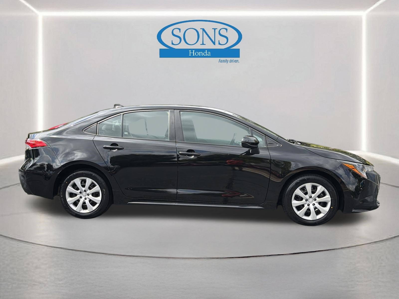 Used 2025 Midnight Black Metallic Toyota LE image 25