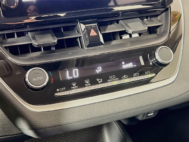 2025 Toyota Corolla LE - Photo 18