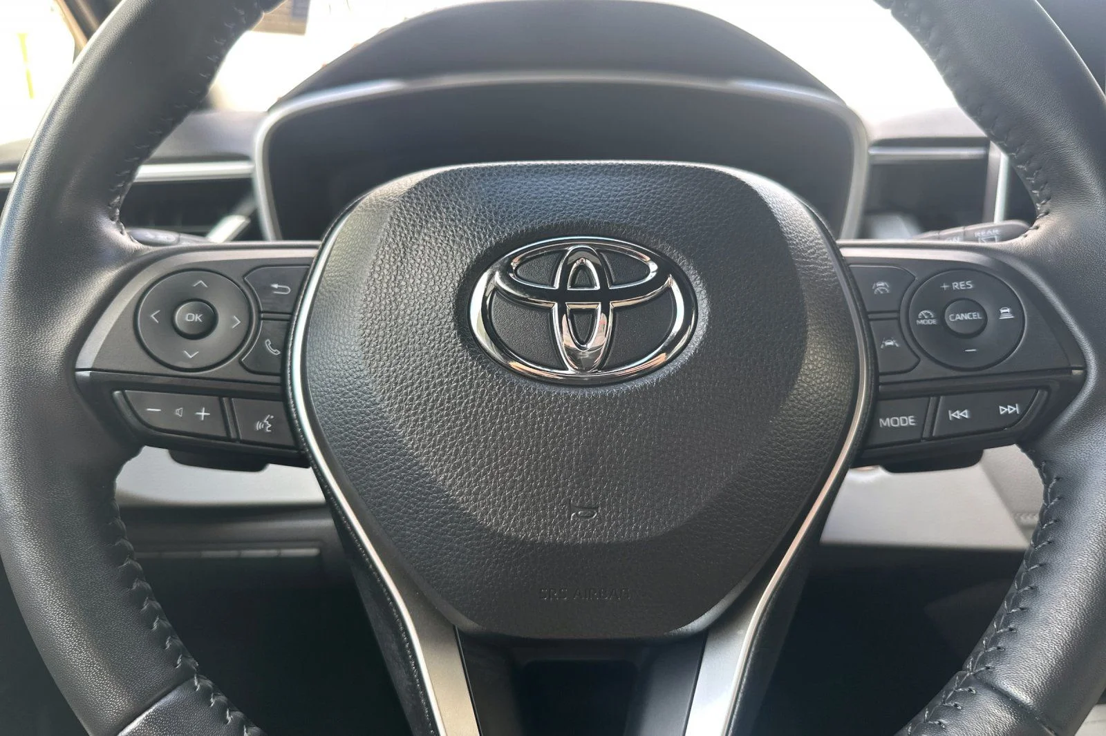 Used 2025 Gray Toyota SE image 23