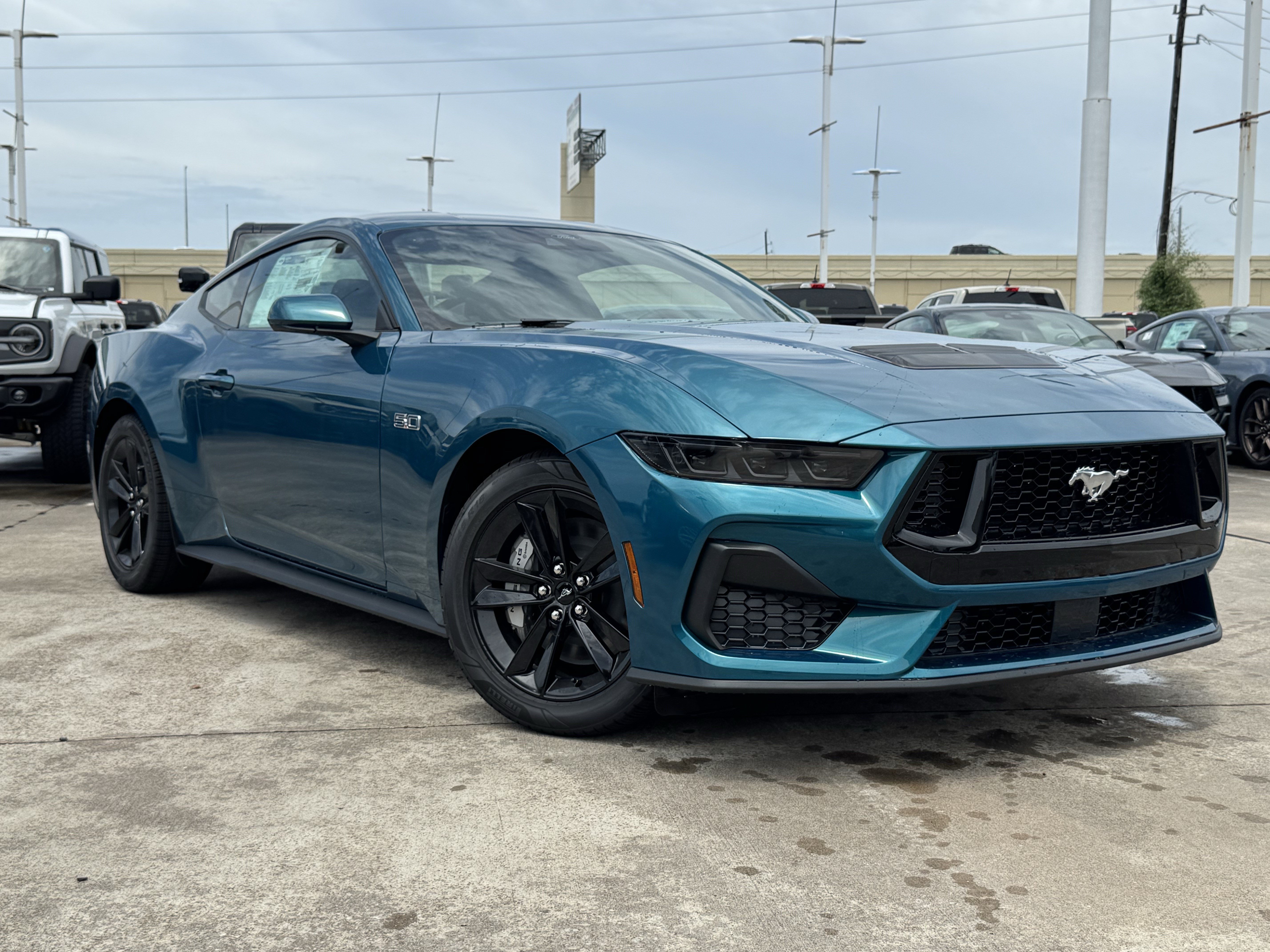 New 2026 Adriatic Blue Metallic Ford GT image 2