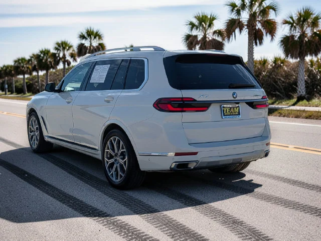 Used 2026 White BMW xDrive40i image 7
