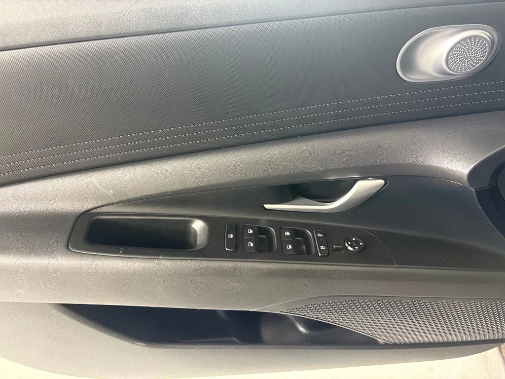 Used 2024 Silver Hyundai SEL image 20
