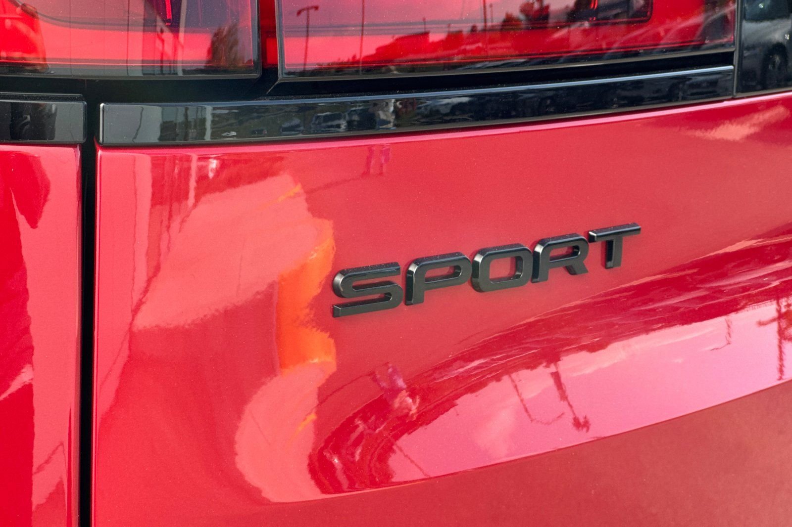 New 2026 Firenze Red Land Rover SE image 34