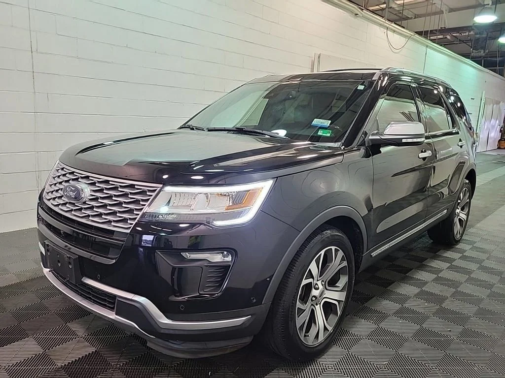 Used 2018 Black Ford Platinum image 12