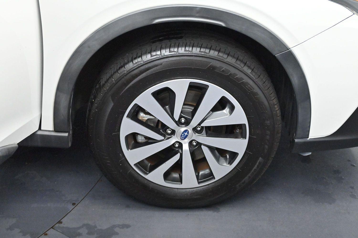 Used 2020 Crystal White Pearl Subaru Premium image 30
