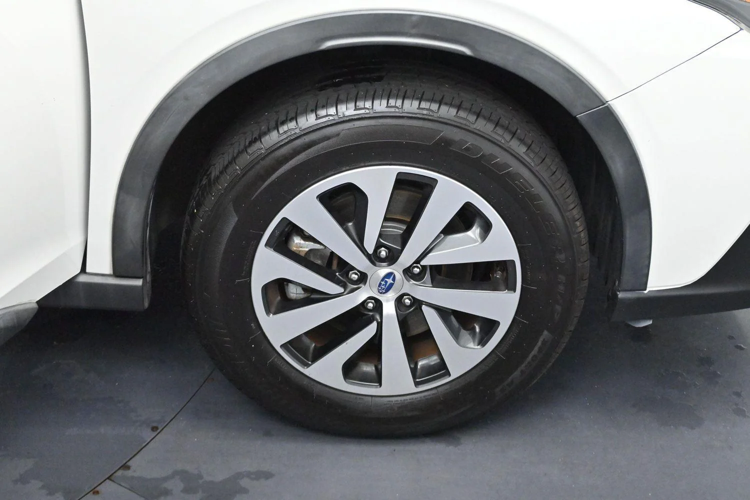 Used 2020 Crystal White Pearl Subaru Premium image 30