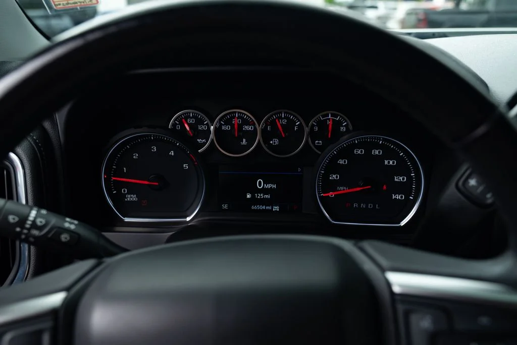 Used 2021 White Chevrolet LT image 12
