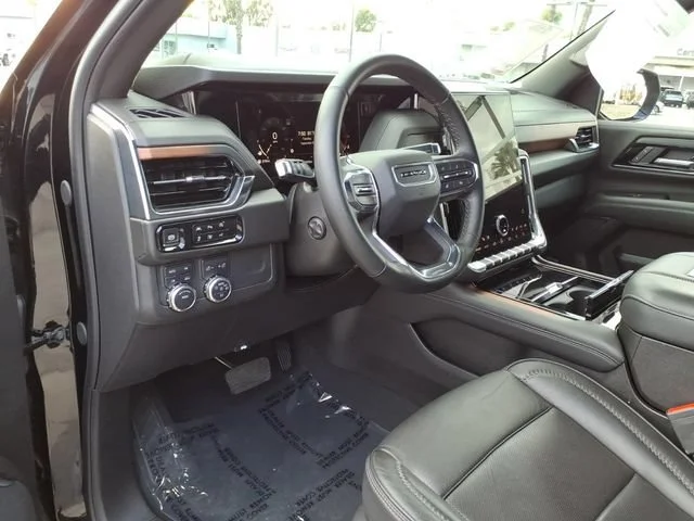Used 2025 Onyx Black GMC Denali image 19