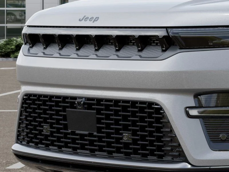 New 2026 Silver Jeep Summit Reserve image 11