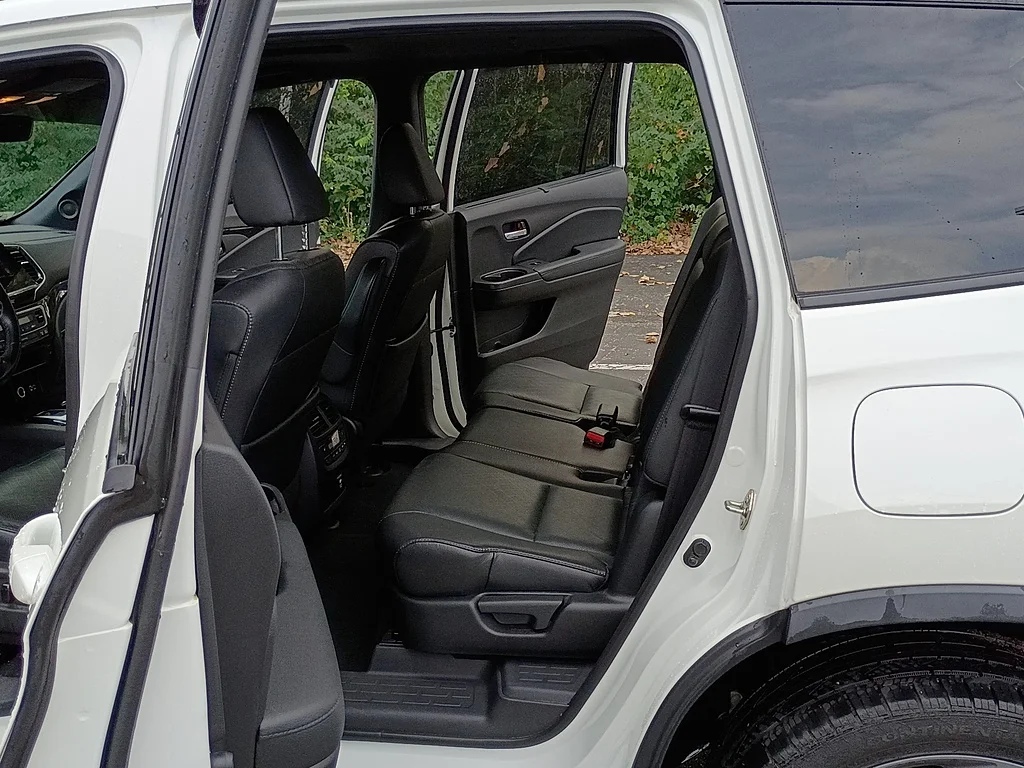 Used 2019 WHITE Honda Touring image 13