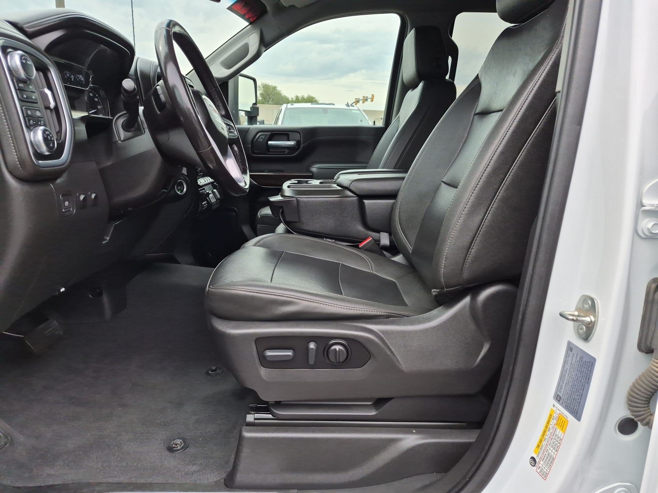 2022 GMC Sierra 3500HD SLT - Photo 24