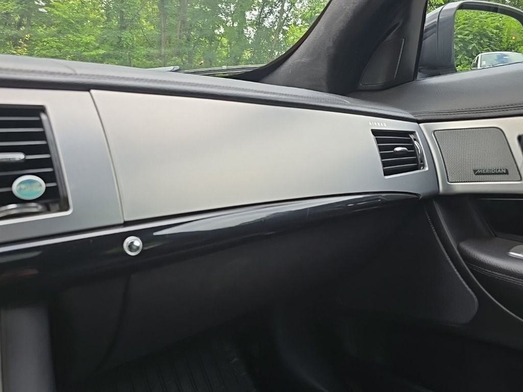 Used 2015  Jaguar 3.0 Sport image 25