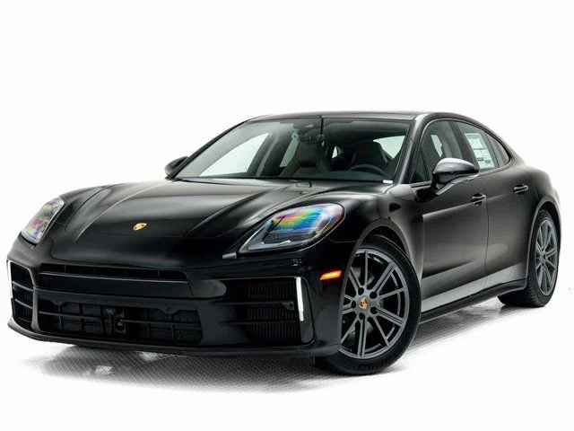 2026 Porsche Panamera 4