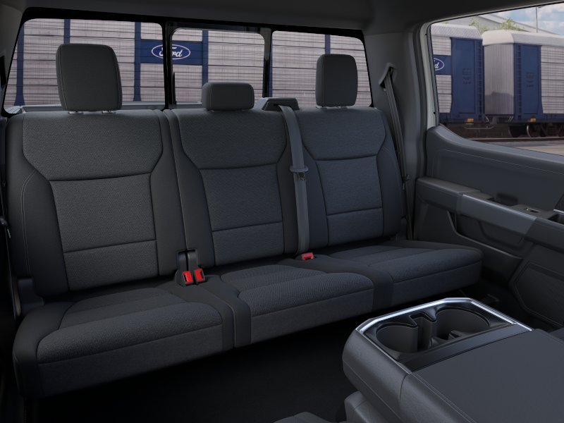 New 2026 Oxford White Ford XLT image 11