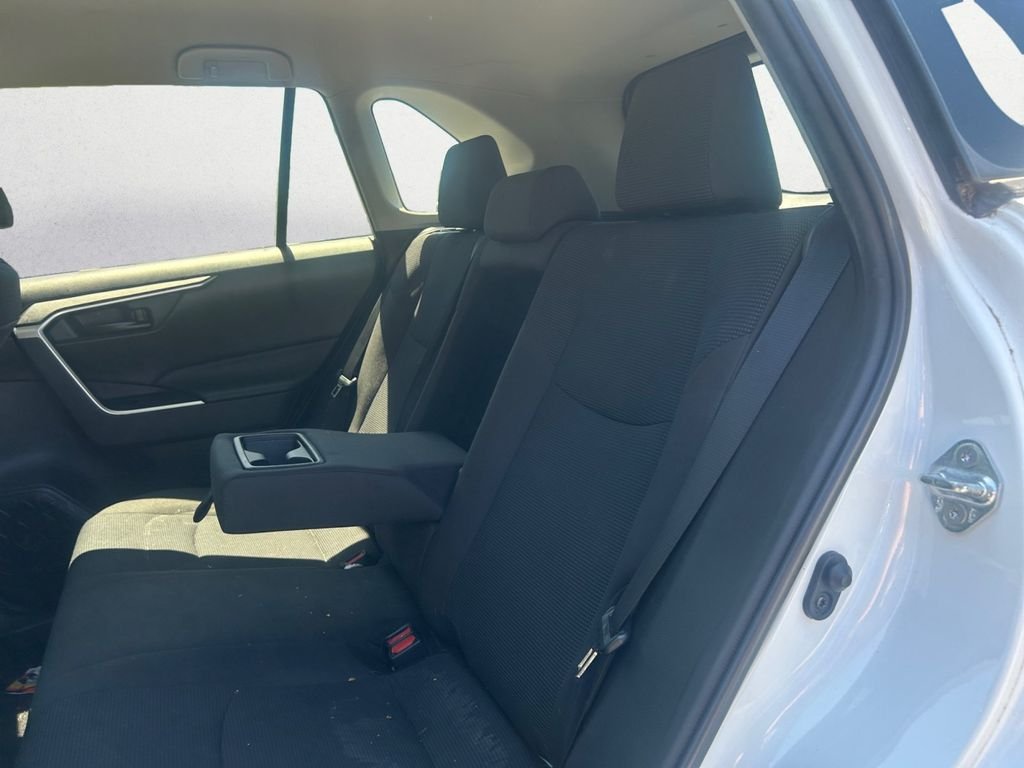 Used 2019 White Toyota LE image 9