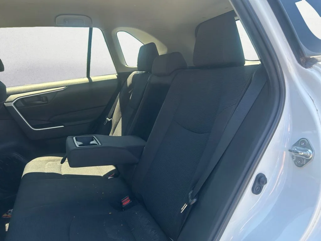 Used 2019 White Toyota LE image 9