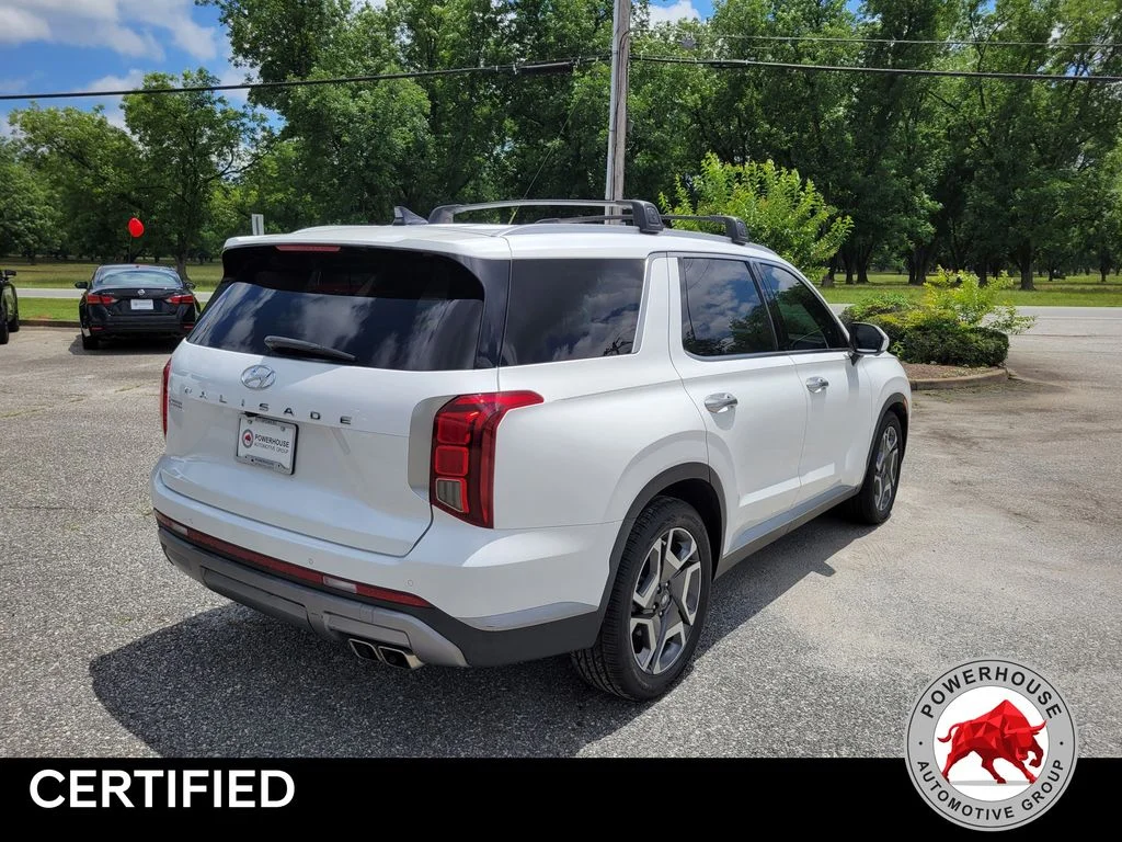 Used 2023 White Hyundai SEL image 5