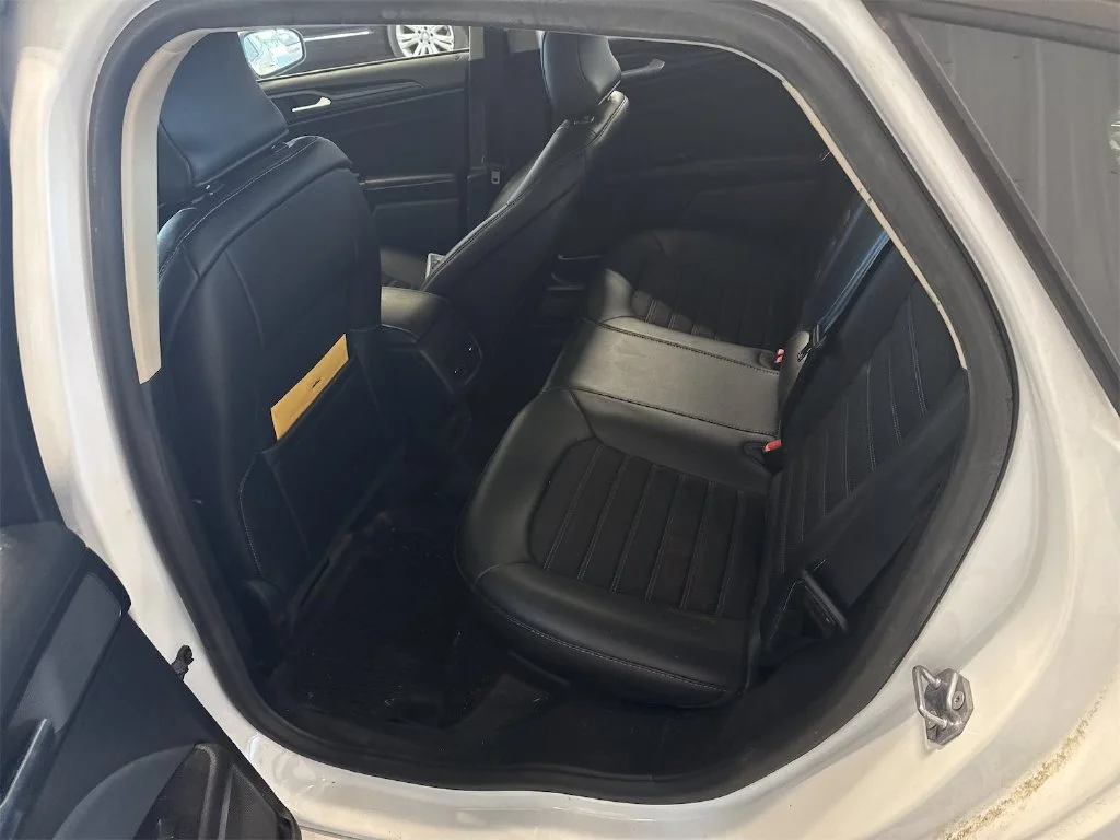 Used 2018 White Ford SE image 5