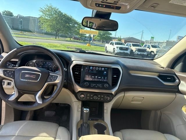 Used 2018 Silver GMC Denali image 26