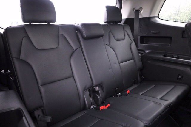 Used 2025 Silver Kia LX image 35