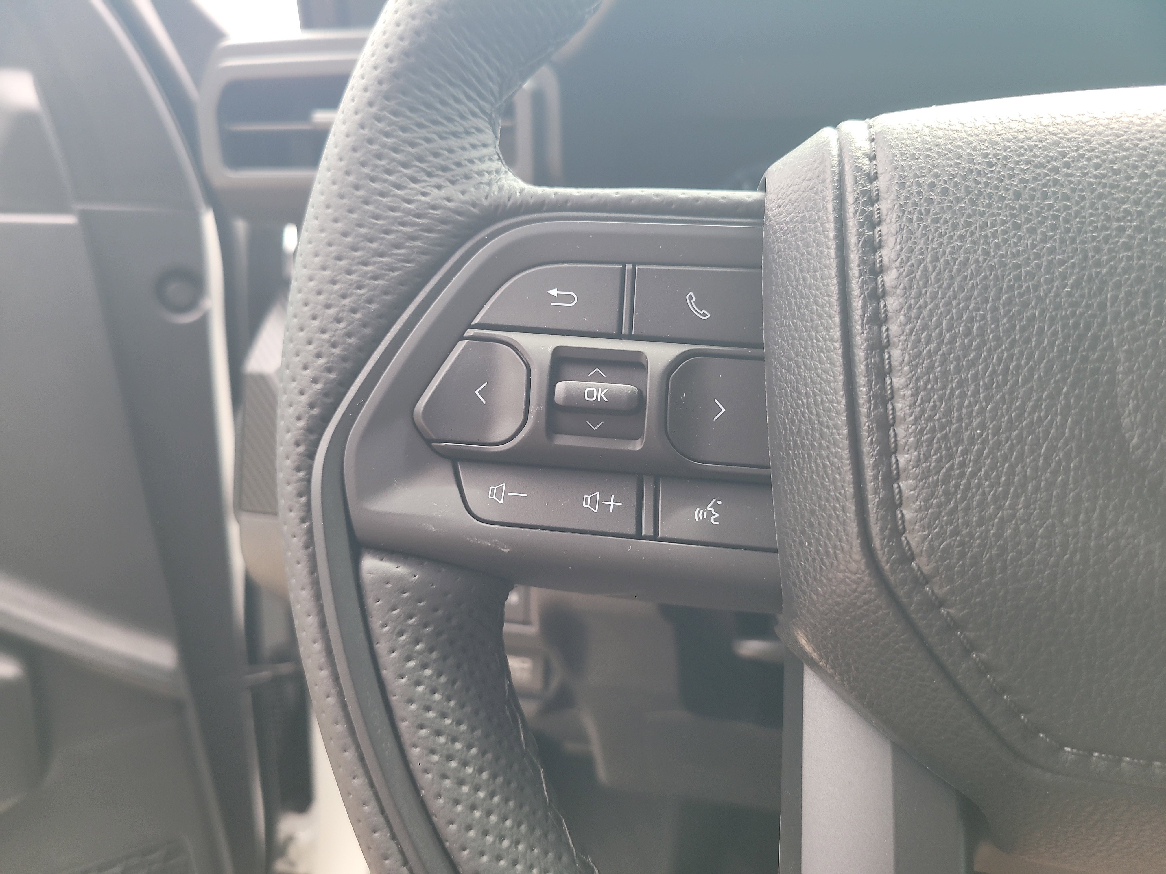 2026 Toyota Tacoma TRD Pro - Photo 14