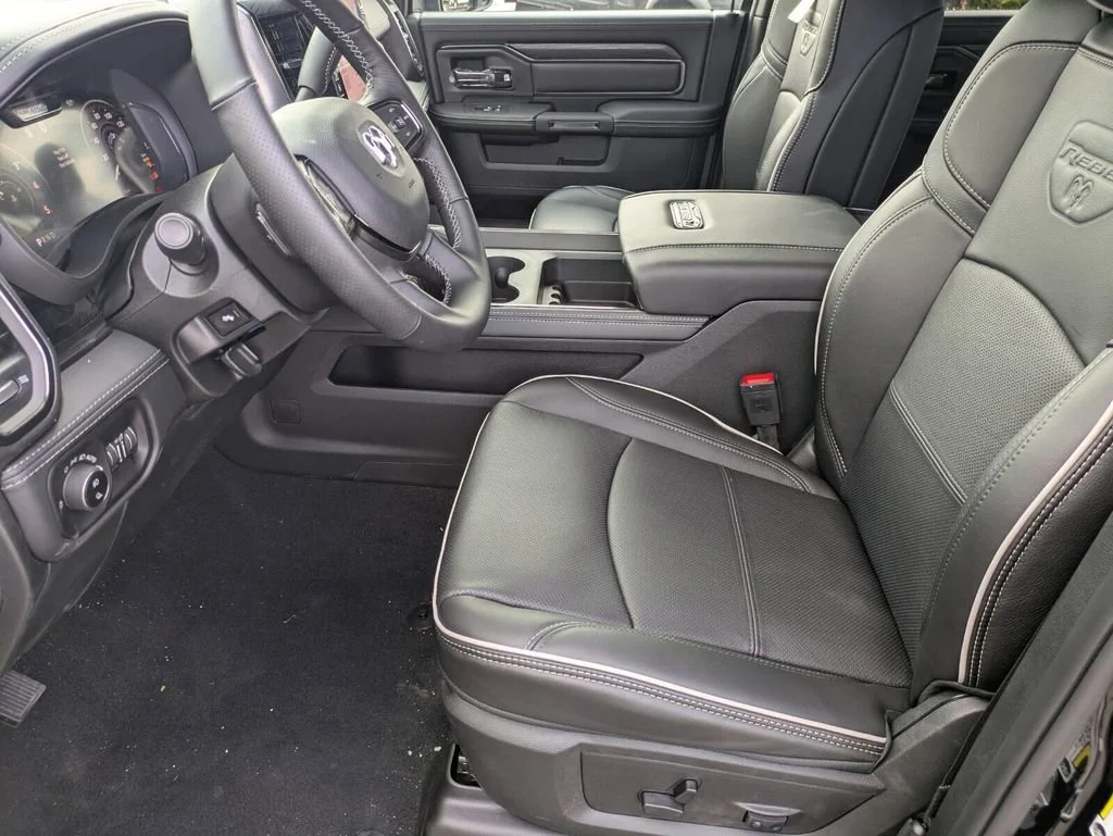 2026 RAM 2500 Rebel - Photo 9