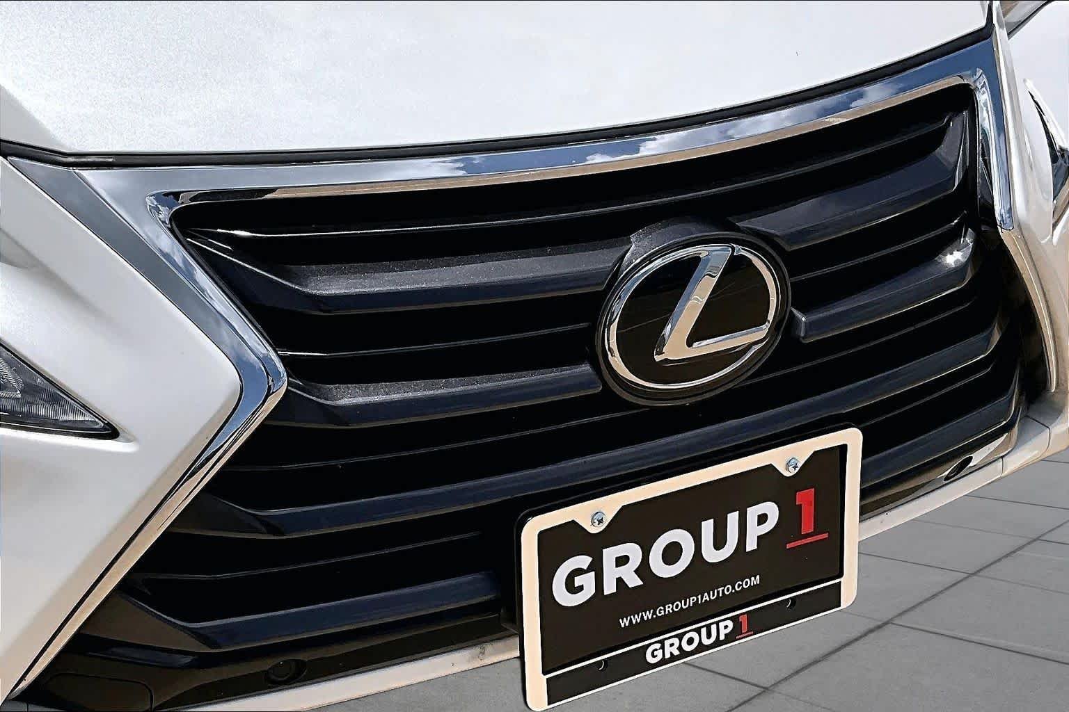 Used 2016 Eminent White Pearl Lexus  image 30