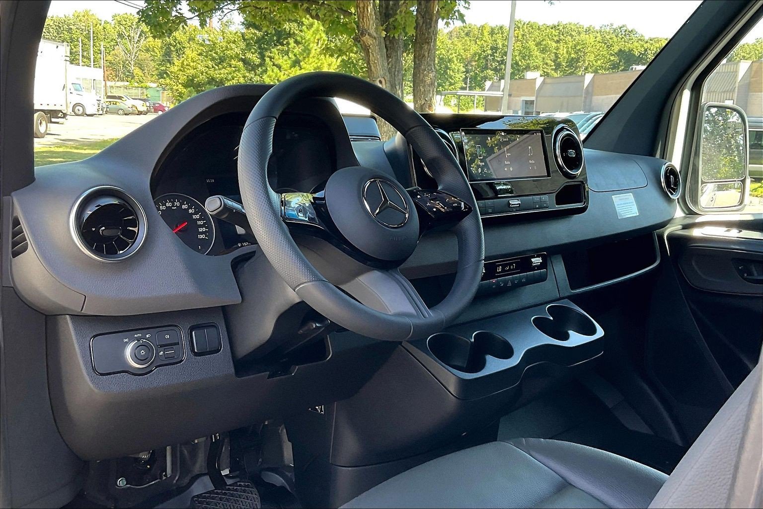 New 2026 Arctic White Mercedes-Benz Cargo 170 WB image 17