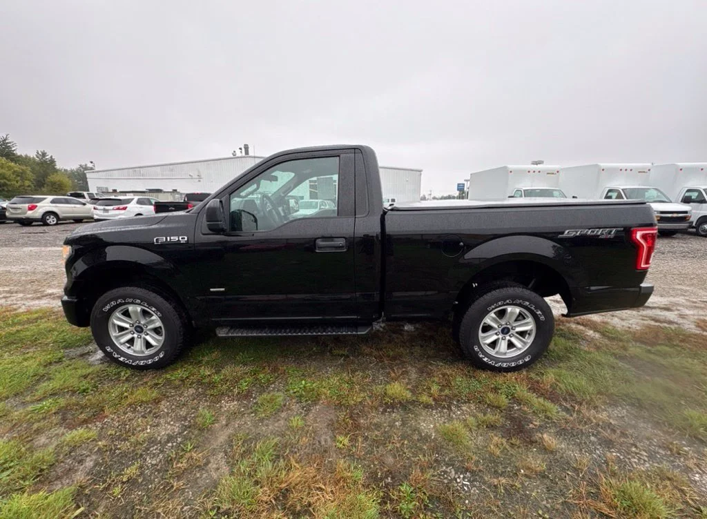 Used 2016 Black Ford XL image 4
