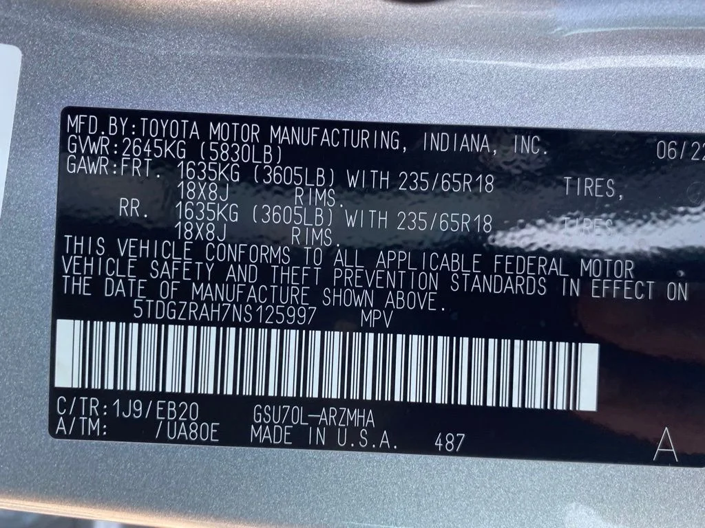 Used 2022 Silver Toyota XLE image 22