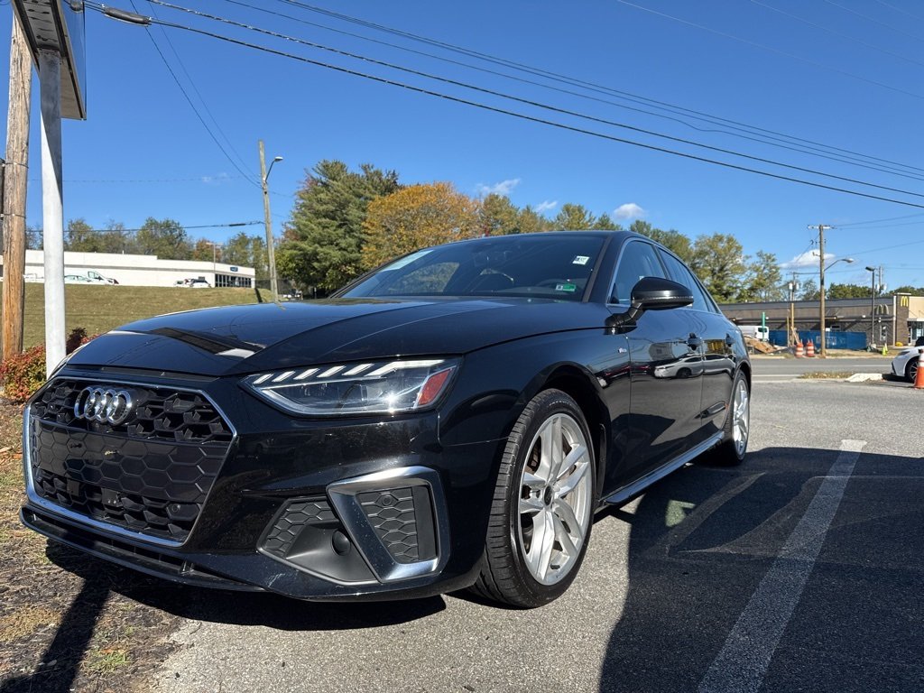 2023 Audi A4 45 S line Premium Plus Quattro photo 3