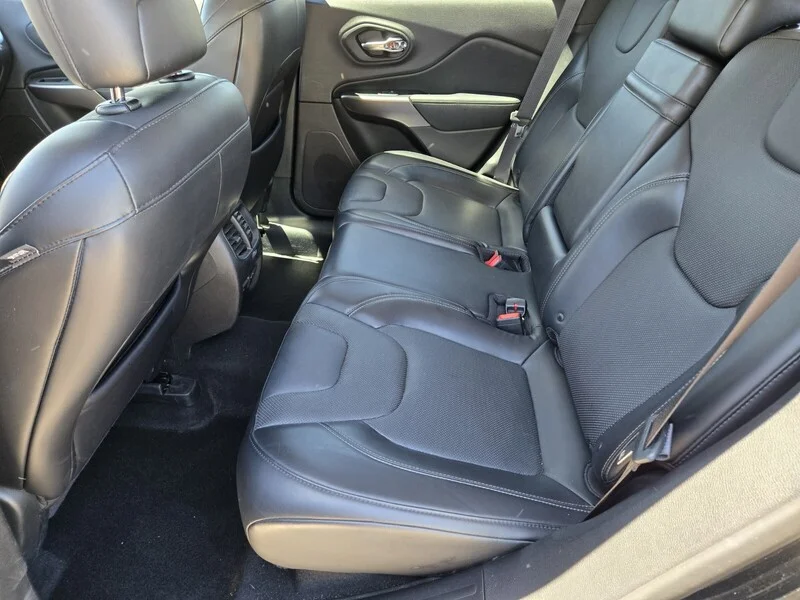 Used 2019 Black Jeep Limited image 11