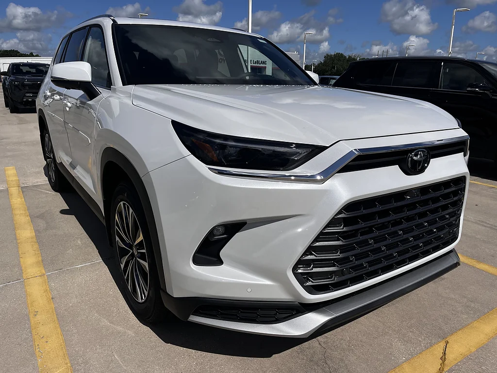 2026 Toyota Grand Highlander Hybrid  MAX Platinum