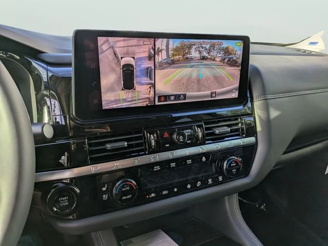 New 2026 Boulder Gray Pearl / Super Black Two-tone Nissan Platinum image 20