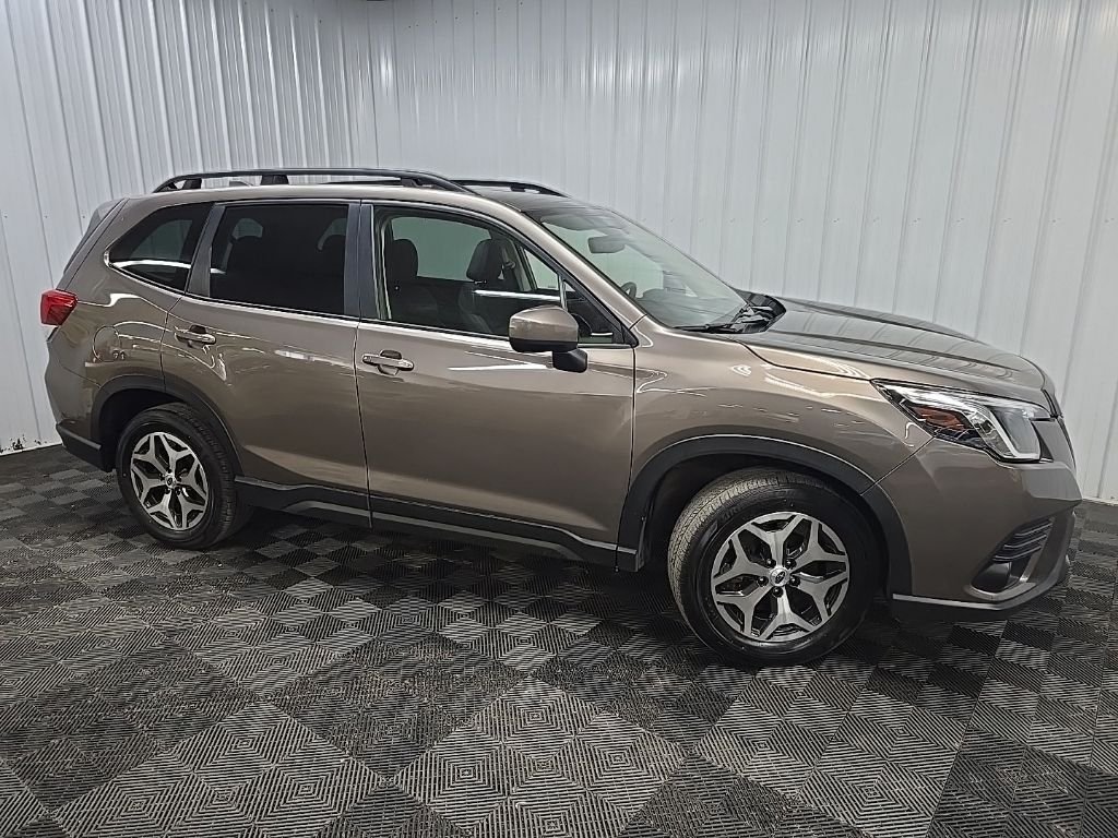 Used 2023 Brown Subaru Premium image 1