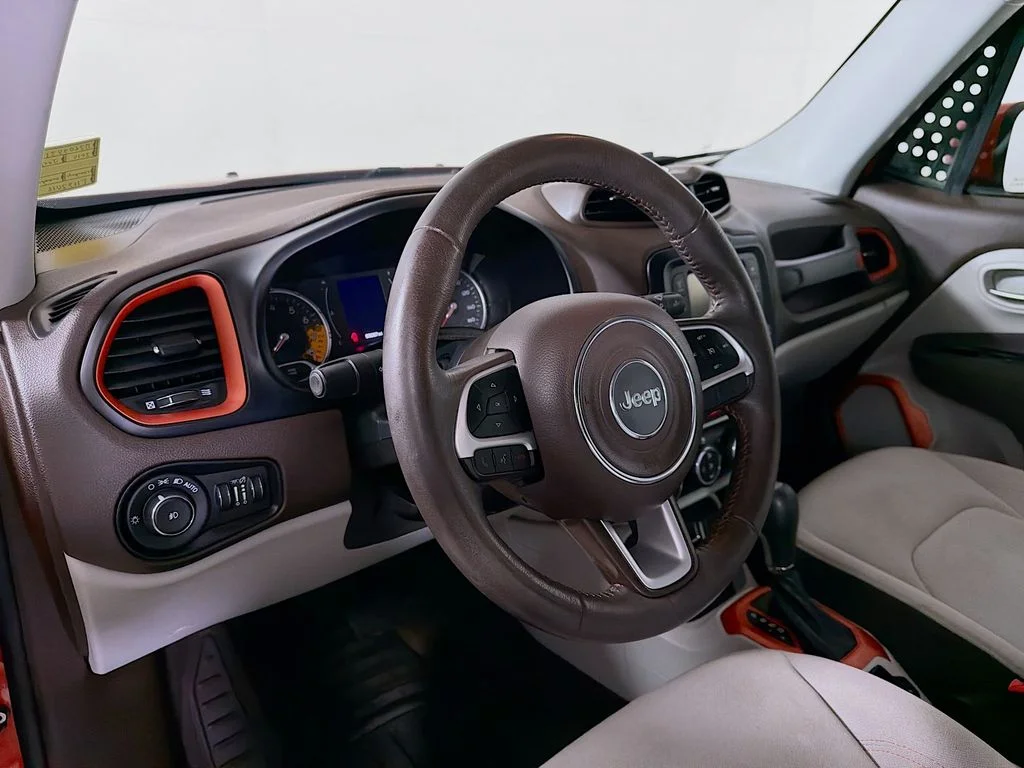 Used 2015 Orange Jeep Latitude image 10