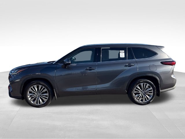 Used 2022 Gray Toyota Platinum image 2