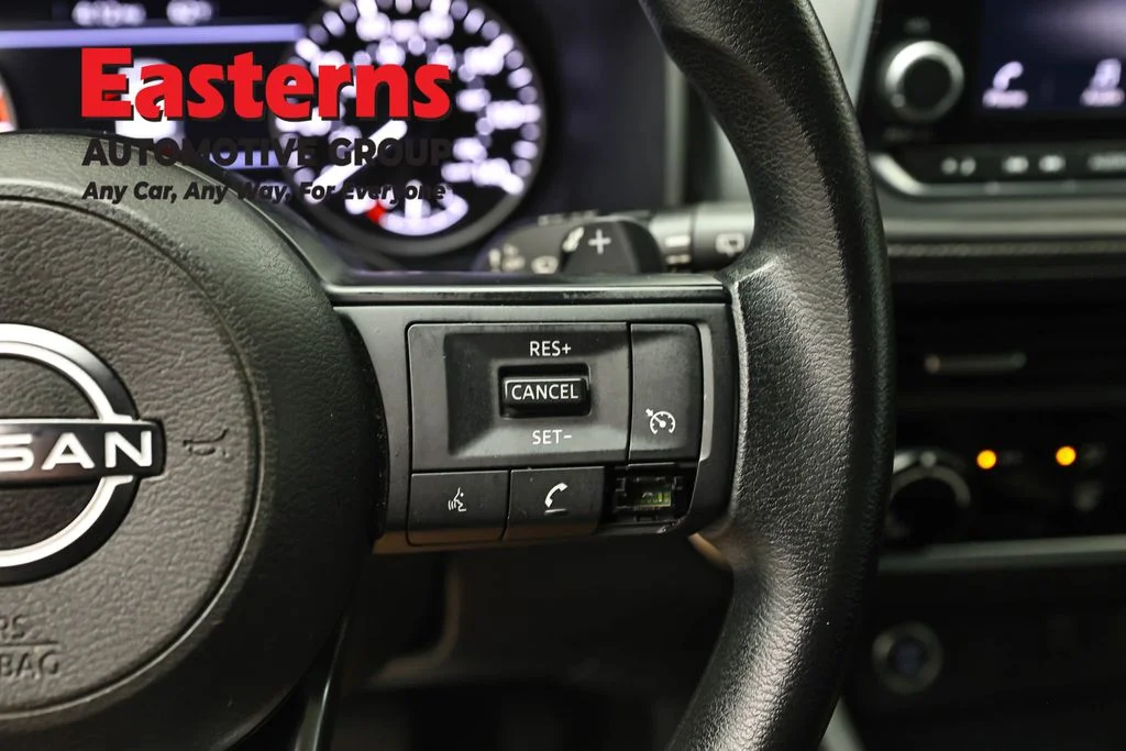 Used 2023 White Nissan S image 16