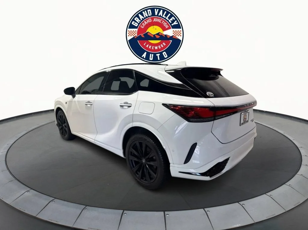 Used 2023 White Lexus 500h F SPORT Performance image 7