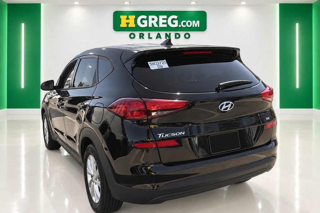 Used 2019 Black Noir Pearl Hyundai SE image 2