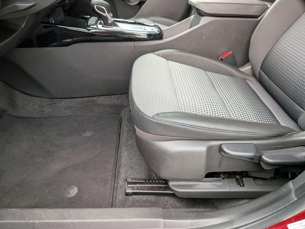 Used 2025 Red Chevrolet LT image 15