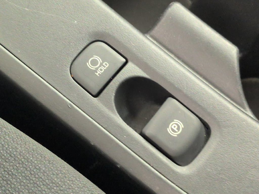 2024 Toyota Corolla LE - Photo 37
