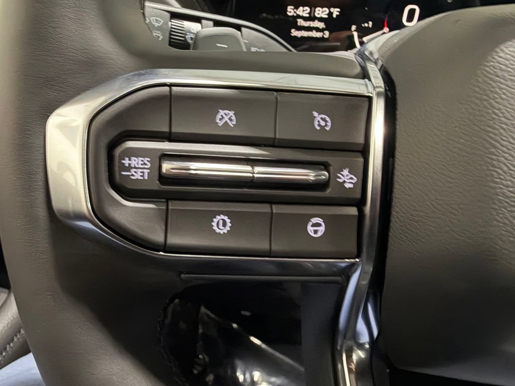 2026 GMC Yukon Denali - Photo 16