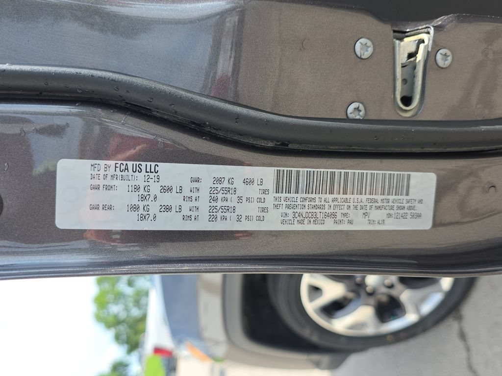 Used 2020 Gray Jeep Limited 4x4 image 21