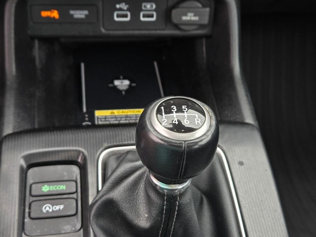 2023 Honda Civic Hatchback Sport Touring - Photo 27
