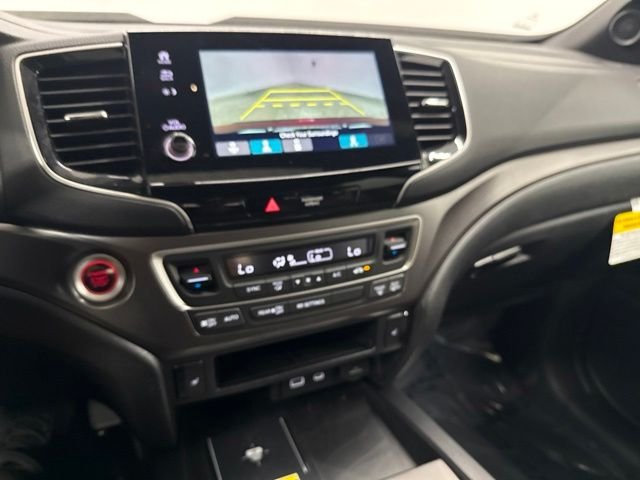Used 2025 Red Honda EX-L image 37