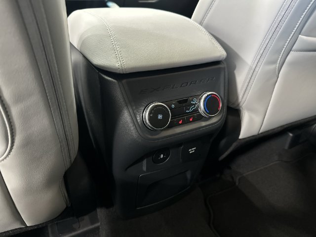 New 2027 Carbonized Gray Metallic Ford Platinum™ image 31