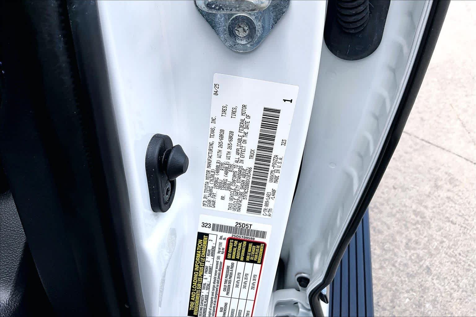 Used 2025 Wind Chill Pearl Toyota Platinum Hybrid image 37