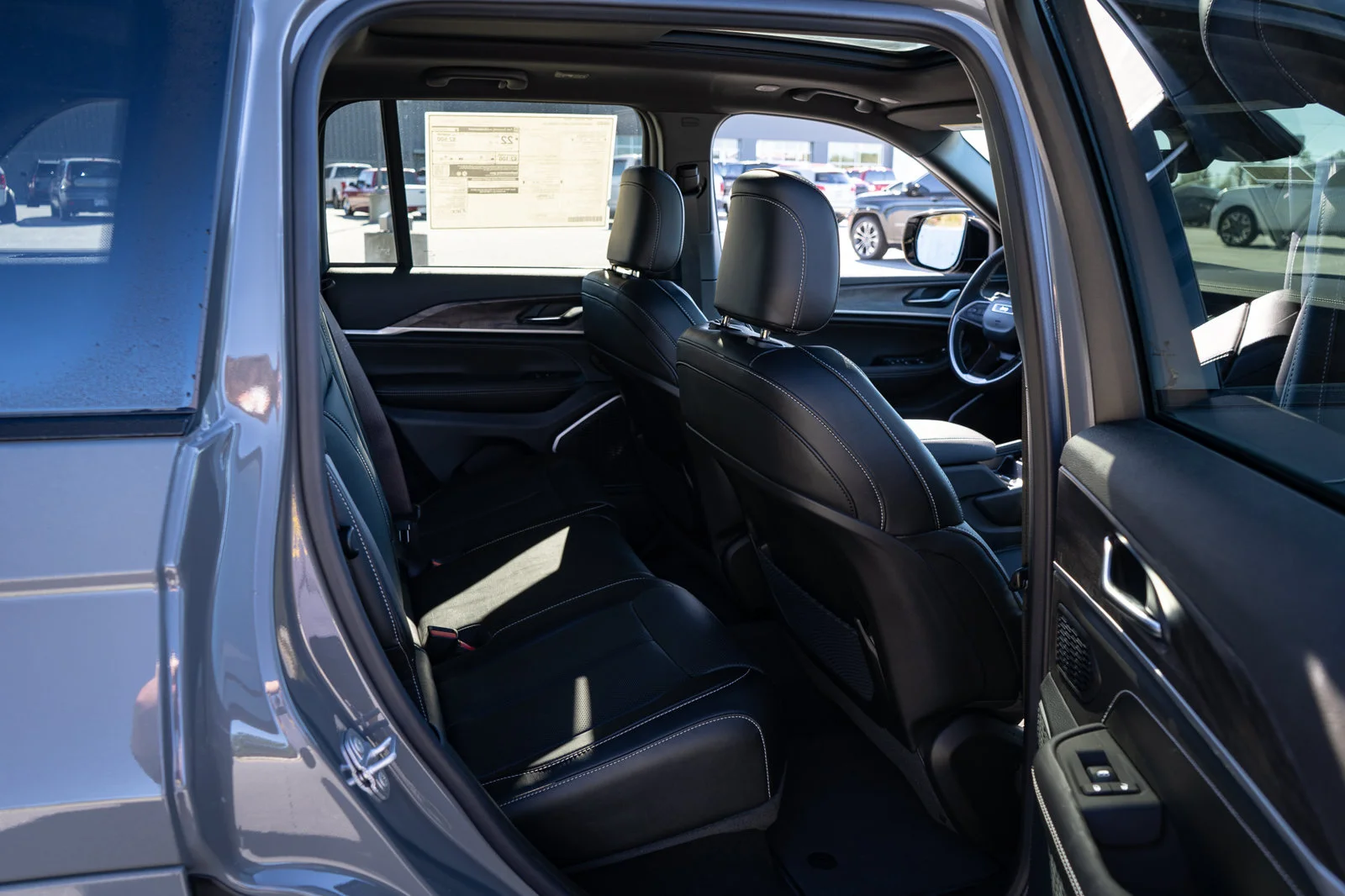 New 2027 Gray Jeep Limited Reserve image 21