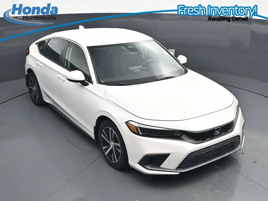 Used 2024 Platinum White Pearl Honda 2.0L LX image 18
